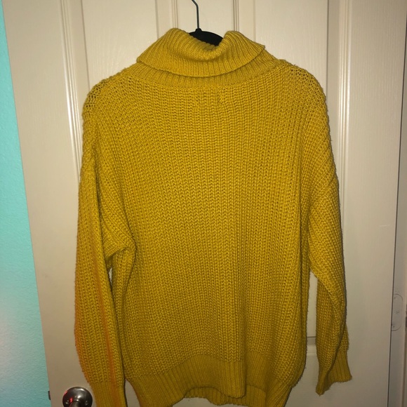 Cotton Candy LA Yellow Sweater - Picture 2 of 3